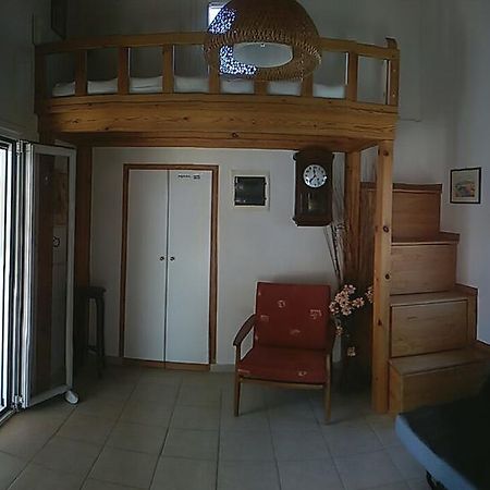 Anastasia' S Apartement Pireusz Kültér fotó